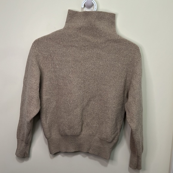 Aritzia Wilfred Rebecca Cropped 100% Wool Sweater Size Small - Picture 9 of 13